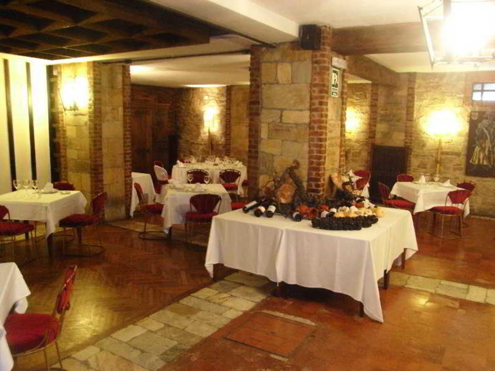 Hotel Temple Ponferrada Esterno foto